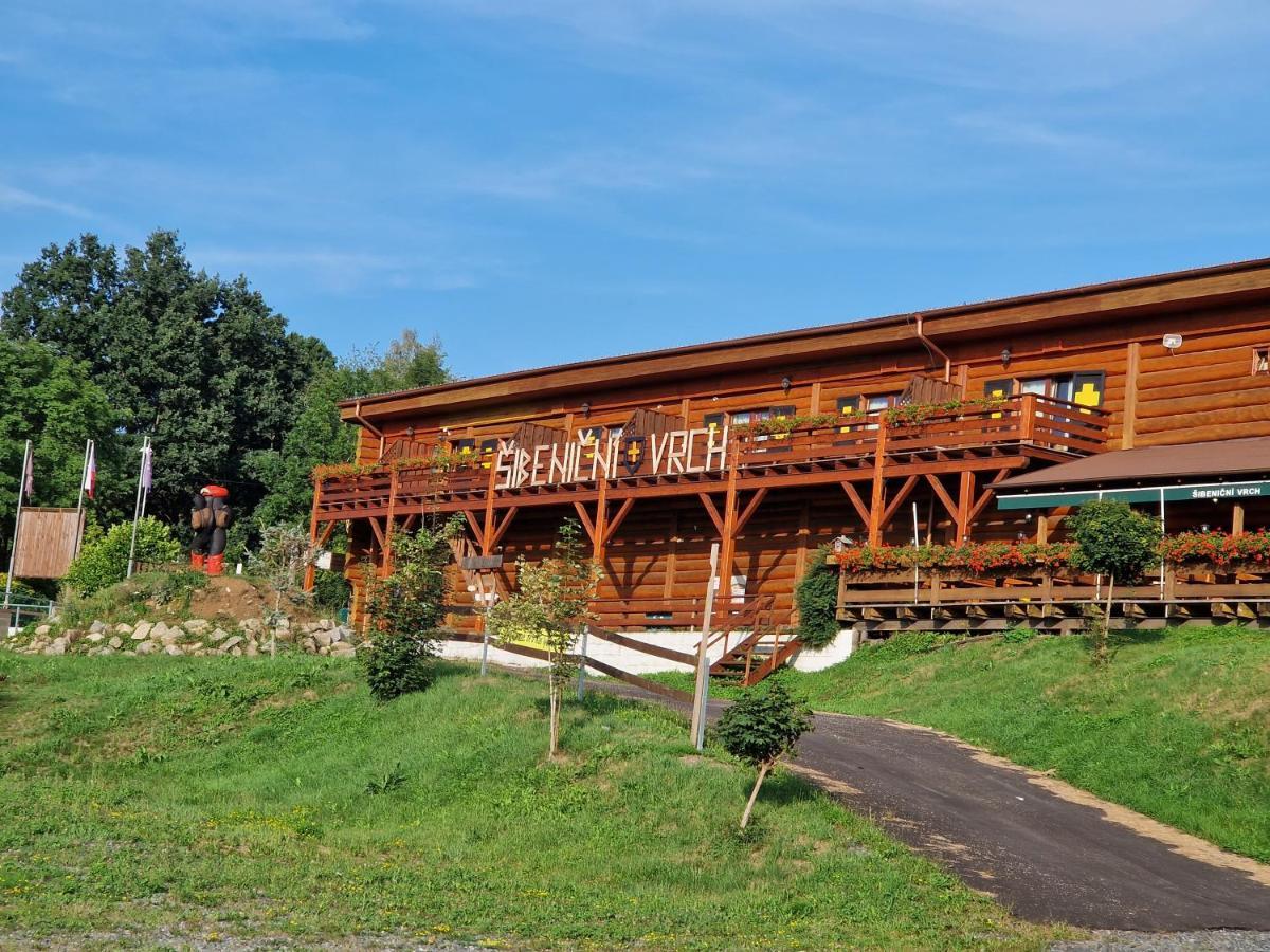 Sport-Hotel Sibenicni Vrch Mnichovice Bagian luar foto