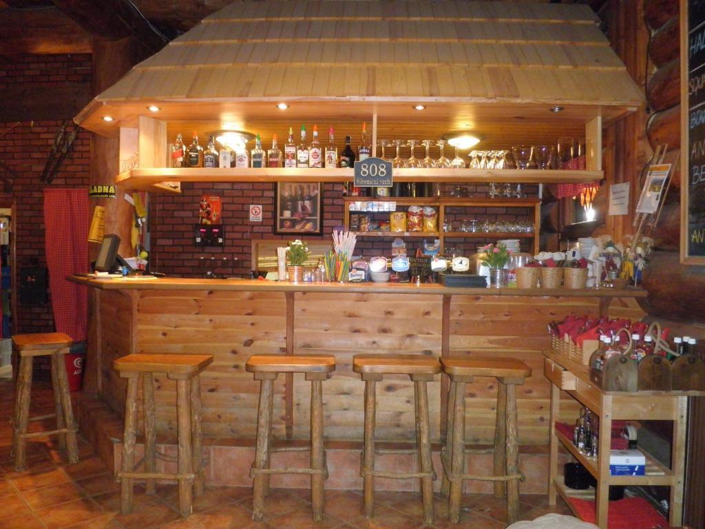 Sport-Hotel Sibenicni Vrch Mnichovice Bagian luar foto