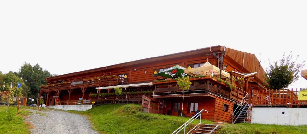 Sport-Hotel Sibenicni Vrch Mnichovice Bagian luar foto