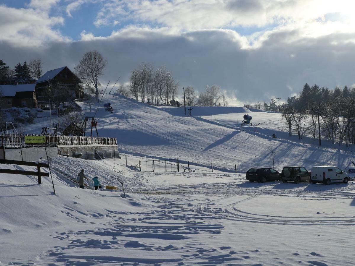 Sport-Hotel Sibenicni Vrch Mnichovice Bagian luar foto